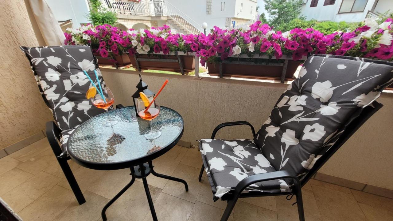 קרק Apartment Lidija מראה חיצוני תמונה
